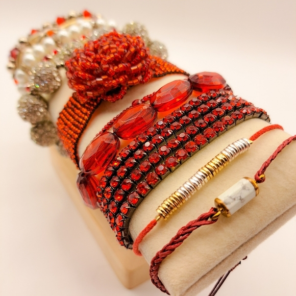 Lot Of Dazzling Ruby Red Stretch Bracelets - Picture 2 of 6